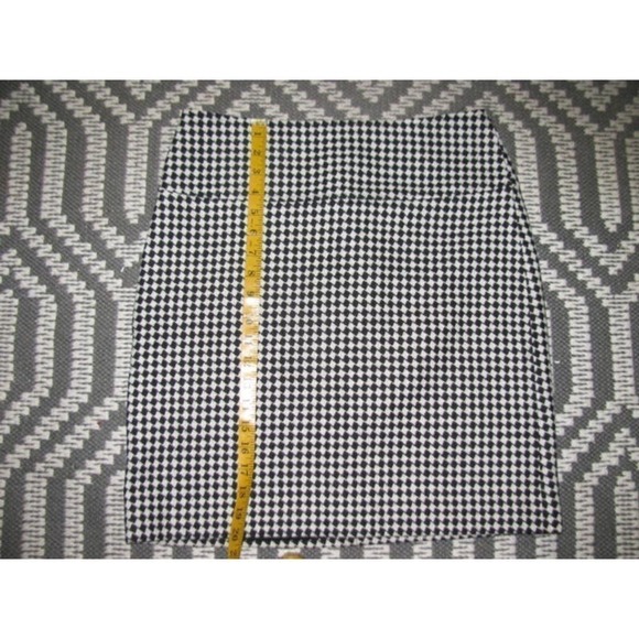 Talbots Houndstooth Wool Mini skirt, Sz small, fully lined, - Picture 15 of 16